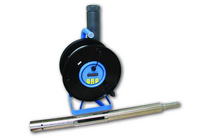 Mobile field laboratory with cable light plummet for measurement of water quality parameters 