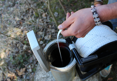 mobiles Handgerät zur Wasserstandmessung