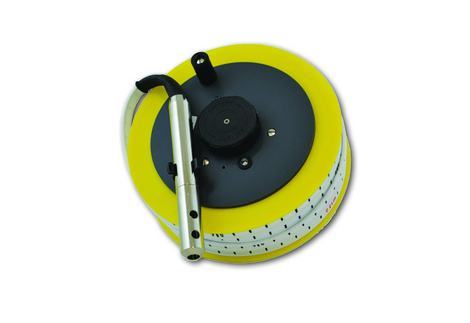 Mobiles Handgerät im Pocket Format zur Wasserstandmessung im Grundwasser 