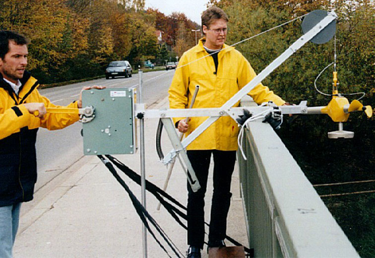 Brückenausleger zur mobile Durchflussmessungen